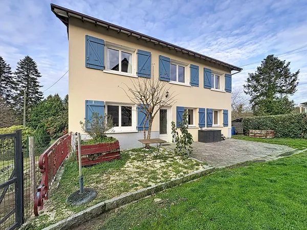Maison Eyjeaux 4 pièce(s) 87,8 m2 