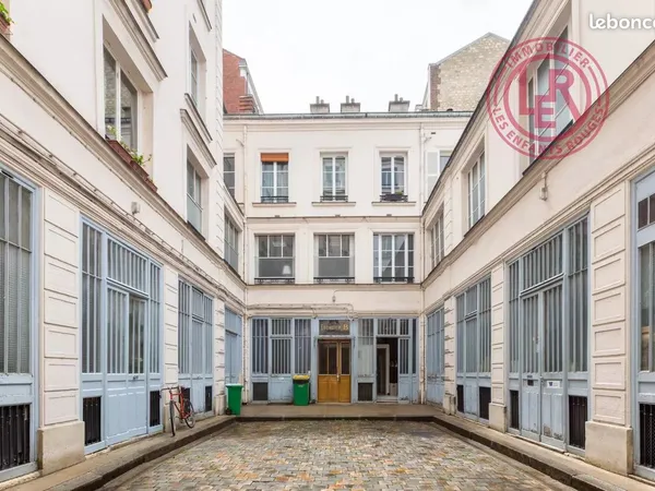 Bureaux 94 m² Paris 10ème 