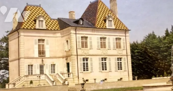 Maison 11 pièces 350 m² 