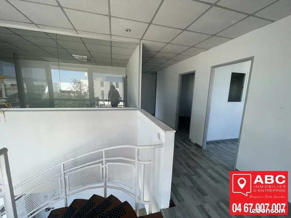 Bureaux 122 m² 