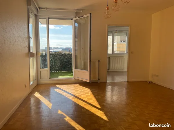 Appartement 3 pièces 70 m carrés 