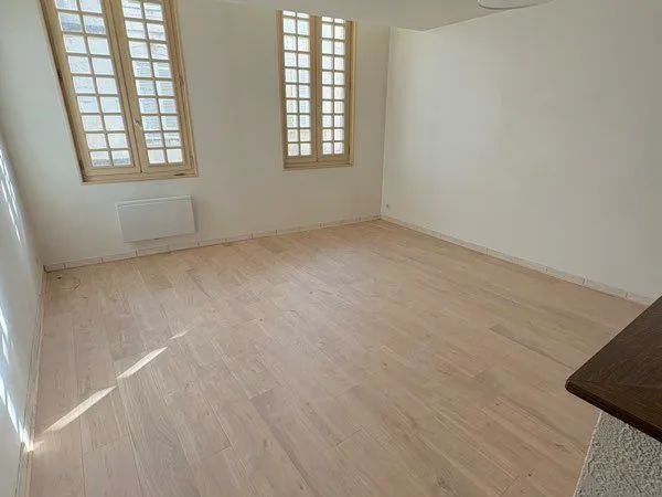 Appartement T2 bis à Saintes 