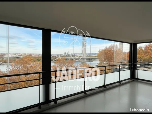 Appartement 3 pièces 84 m² 