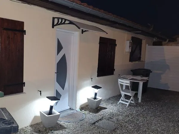 Maison 25 m2 T2 meublée avec jardin Bordeaux Bastide proche arrêt tram Galin 