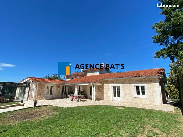 Villa 6 pièces 174 m² 