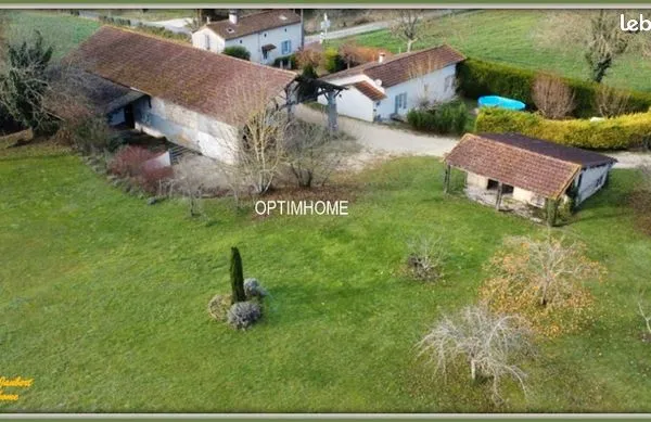 Maison 7 pièces 211 m² 