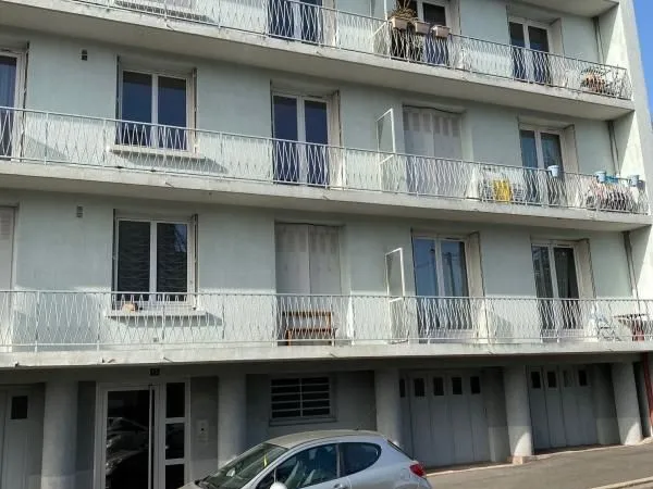 Appartement 4 pièces 82 m² 