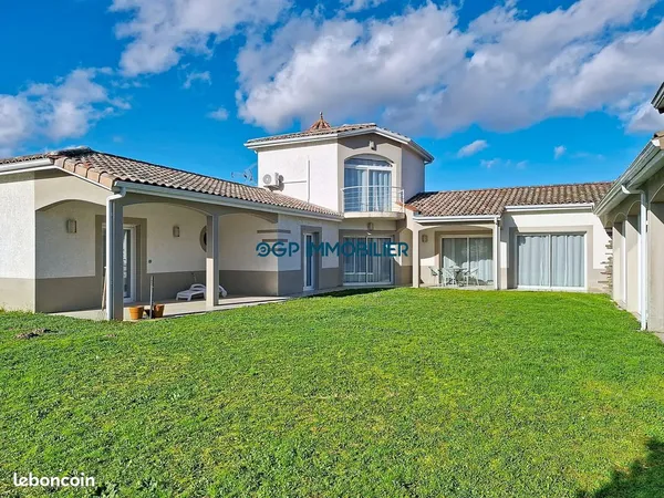 Maison 4 pièces 160 m² 