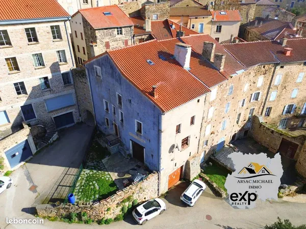Maison 8 pièces 215 m² 