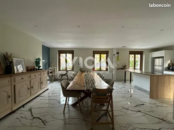Maison 5 pièces 160 m² 