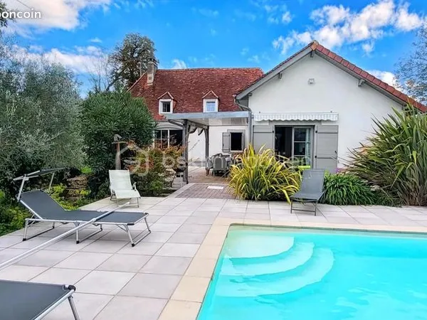 Maison 7 pièces 177 m² 