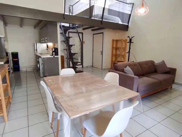 T2 61m2 centre historique | gare 8 min à pieds | contrat 3 mois, garant non nécessaire 