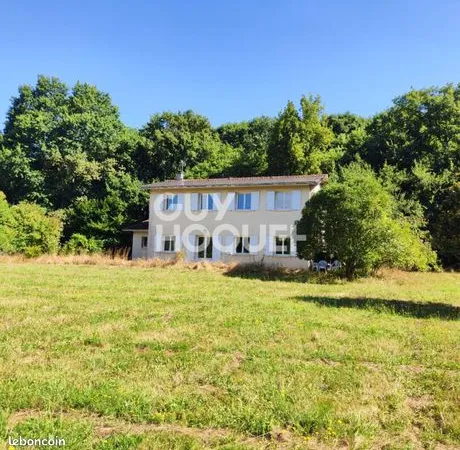 Maison 8 pièces 195 m² 