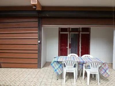 F3 MEUBLE DANS SECTEUR CALME ET CAMPAGNE 