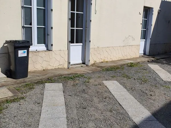 Maison de ville meublée 