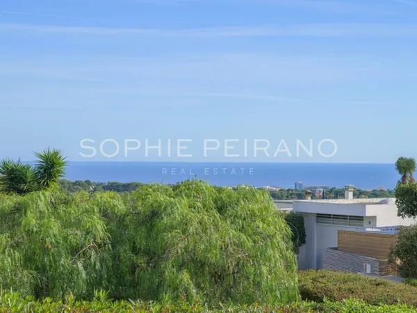 EXCLUSIVITÉ - VILLA AVEC PISCINE, VUE MER AU CALME ABSOLU 