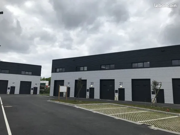 Local 120 m² Valenton 