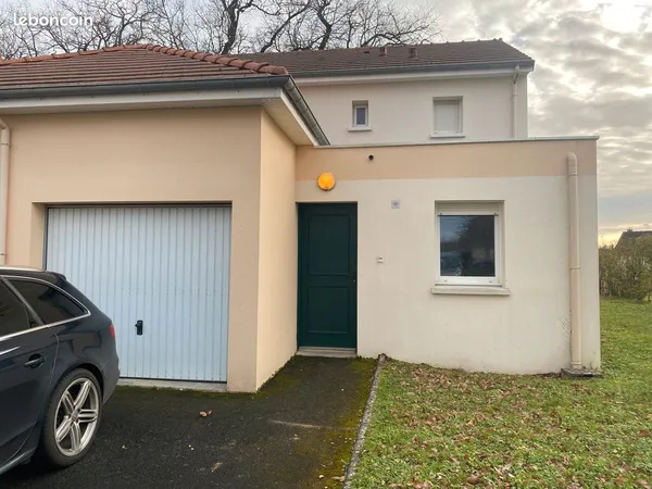 LOCATION MAISON T4-78 m2-ENTIEREMENT RENOVEE-SECTEUR BRELANDIERE 
