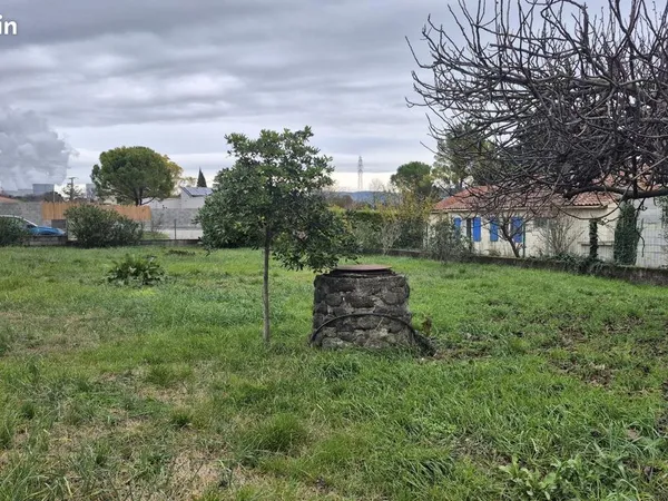 Terrain 547 m² Meysse 