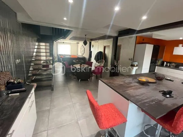Maison 8 pièces 200 m² 