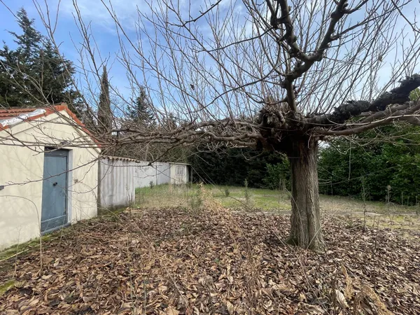 Terrain 824 m² 