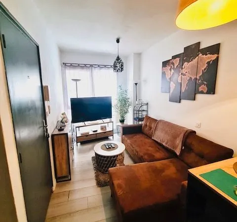 Centre ville T2 rénové avec chambre Direct Propriétaire 