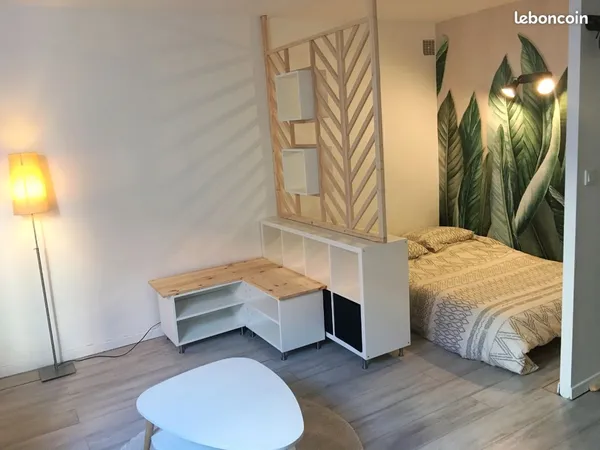 Particulier vend studio meublé à Ollioules 