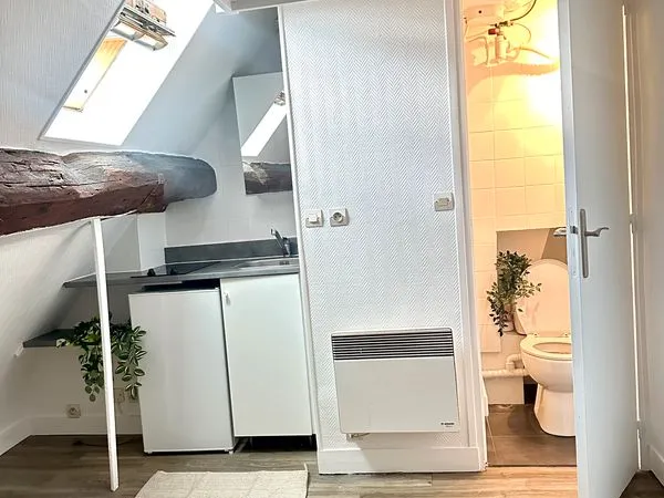 Chambre bastille refaite à neuve avec toilettes 