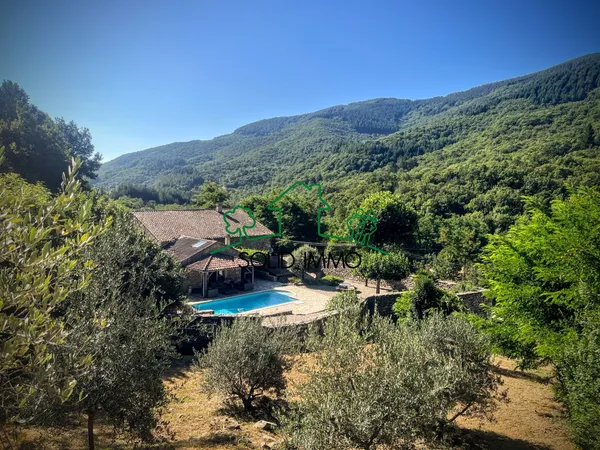 MARETTE : Une demeure d'exception au coeur de l'Ardèche mérid 
