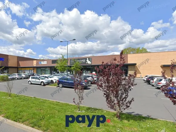 Local commercial 200 m² 