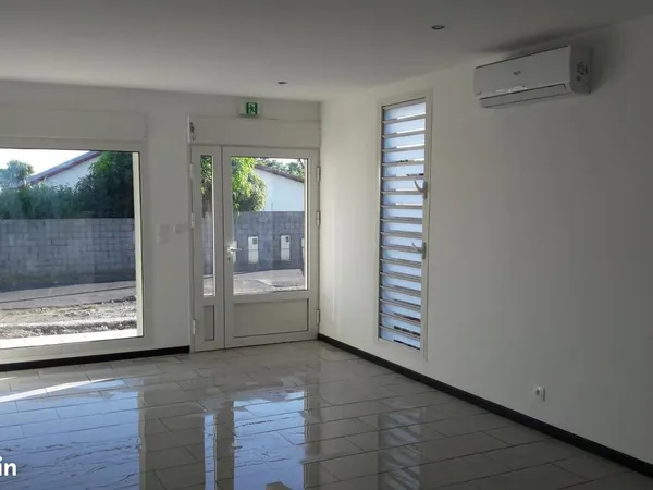 Local commercial 45 m² 