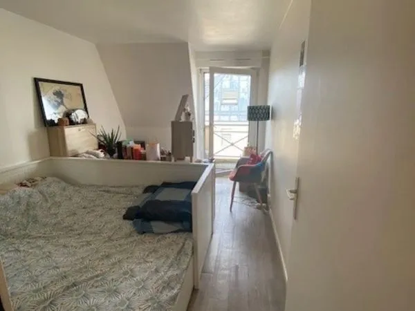 Studio 1 pièce 18 m² 