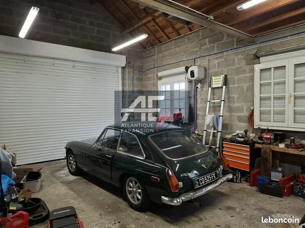 Local autos 43 m² 