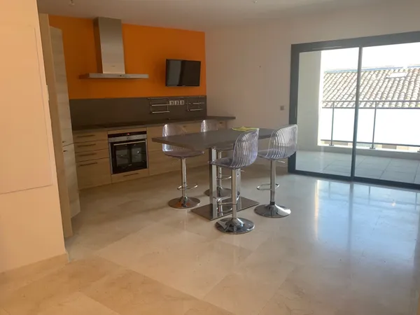 Aix-en-Provence centre ville : Beau T3 de 60 m2 en résidence 