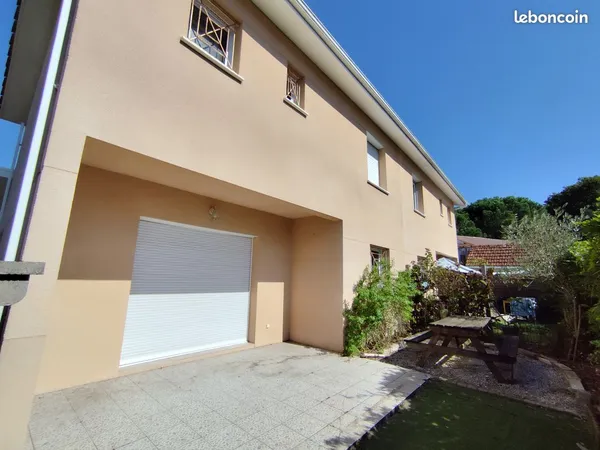 Local Pro / Bureaux 95m² avenue passante Lanton 299 000 