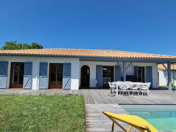 Maison avec dépendance 