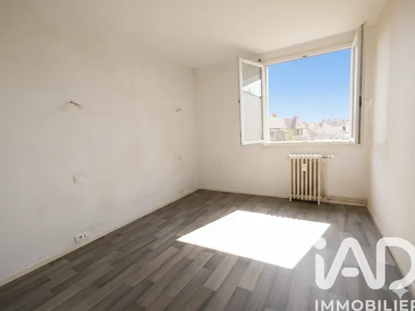 Studio 3 pièces 42 m² 