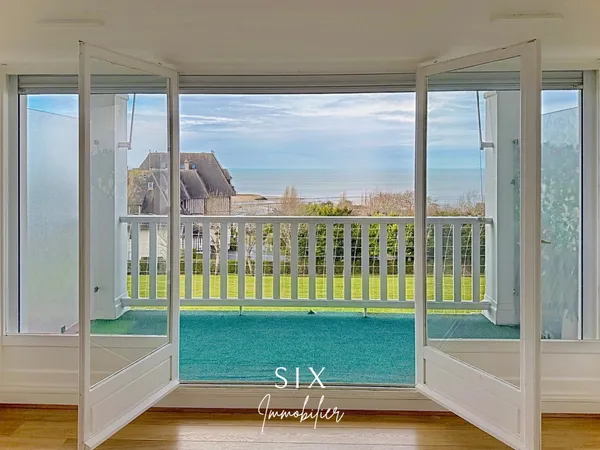 LUMINEUX T1 AVEC TERRASSE OFFRANT UNE VUE MER PANORAMIQUE 