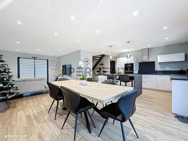 Maison 5 pièces 115 m² 