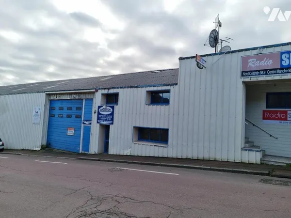 Local professionnel 138 m² 