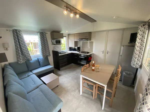MOBIL HOME 32 M2 AVEC TERRASSE 
