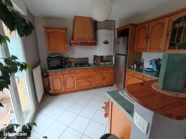Appartement T2 de 46,41m2 + balcon +garage et cave 