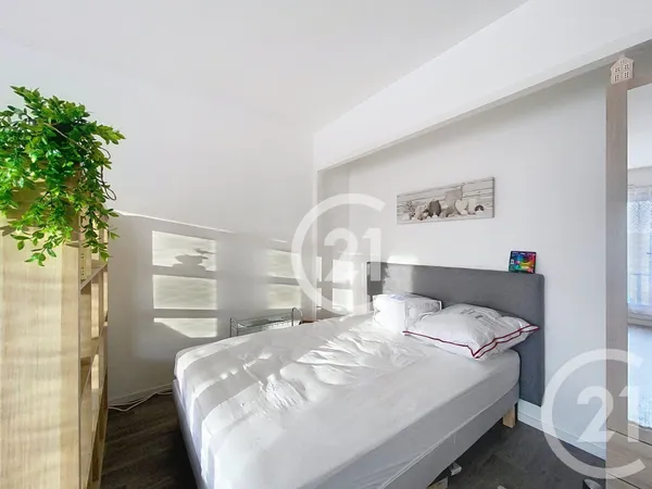 Appartement 1 pièce 33 m² 