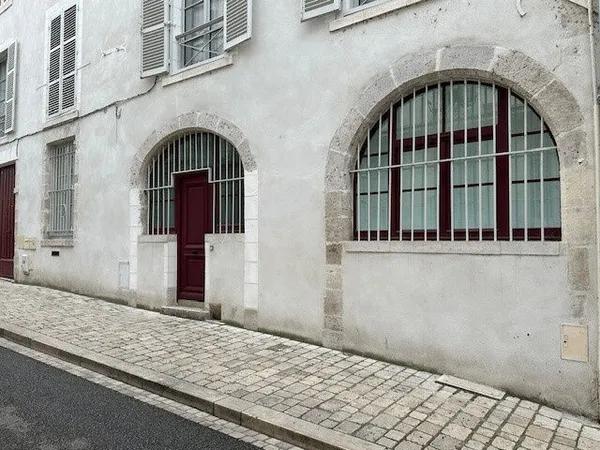 Murs Local Pro - 72 M2 - Hyper centre - Recouvrance - RDC 