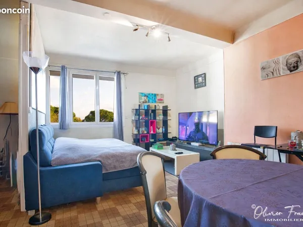 Studio 1 pièce 37 m² 