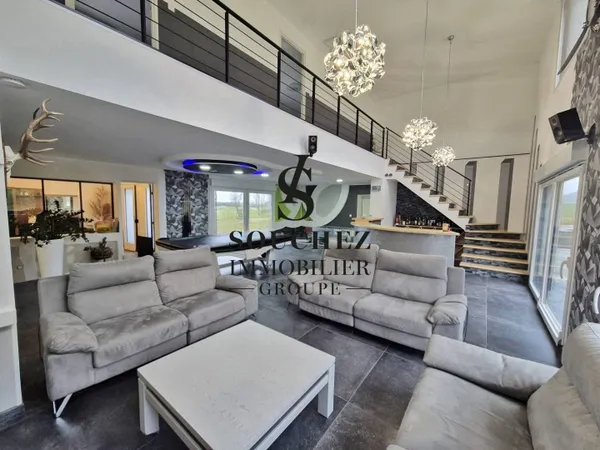 Maison 13 pièces 515 m² 