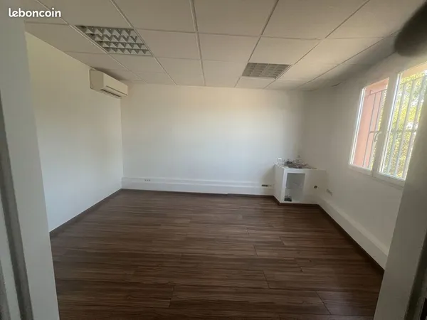 Chasse 523 m² CHASSE SUR RHONE 