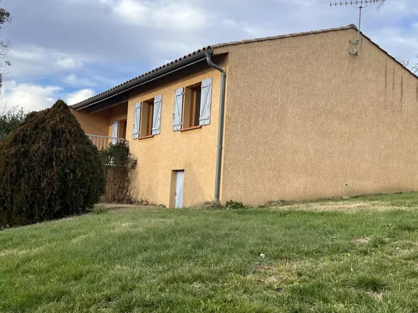 Maison de 94 m2 sur une parcelle de 637 m2 Vue Pyrénées 