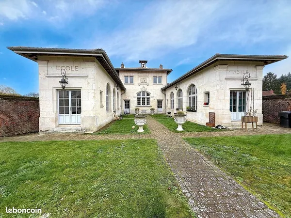 Immeuble 19 pièces 654 m² 