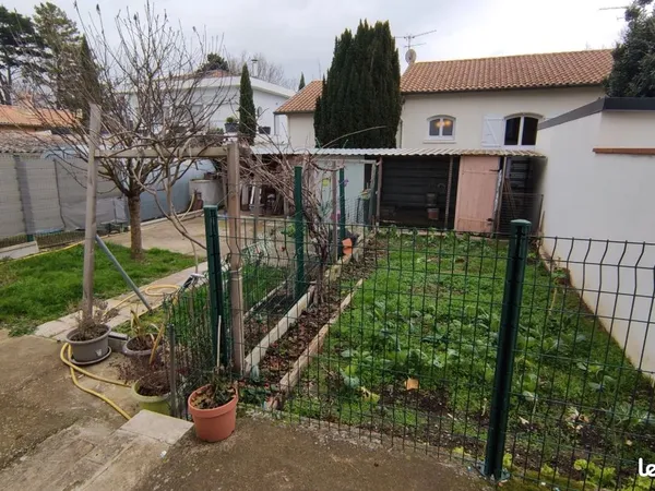 Location T3 avec jardin et garage 